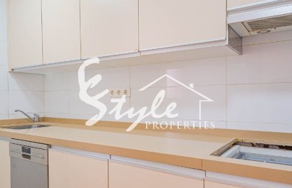 Resale - Apartamento - Torrevieja