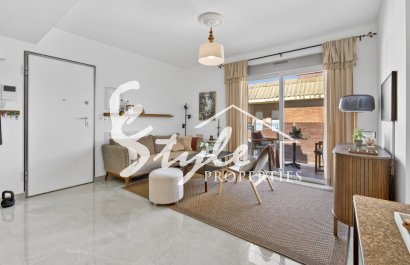 Resale - Apartamento - Torrevieja - Playa de los Locos