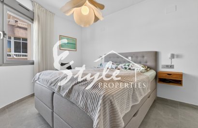 Resale - Apartamento - Torrevieja - Playa de los Locos