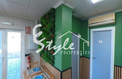 Resale - Commercial - Torrevieja - Puerto