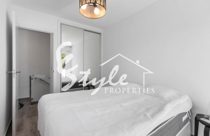 Resale - Apartamento - Torrevieja - Lago Jardin