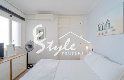 For sale cozy renovated apartment of 1 bedroom close to sea in Punta Prima, Costa Blanca, Spain. ID2969