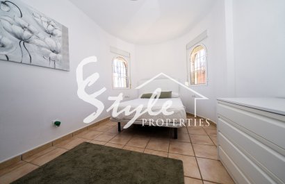 Reventa - Villa - Playa Flamenca - Sportcentre