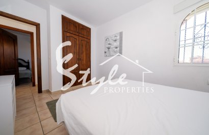 Reventa - Villa - Playa Flamenca - Sportcentre