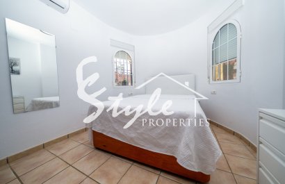 Reventa - Villa - Playa Flamenca - Sportcentre