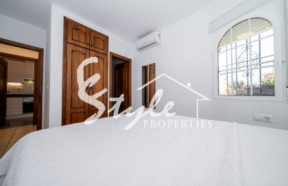 Reventa - Villa - Playa Flamenca - Sportcentre