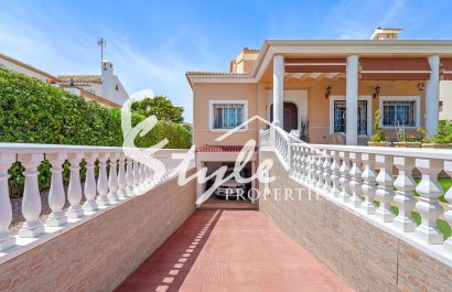 Reventa - Villa - Torrevieja - La Mata
