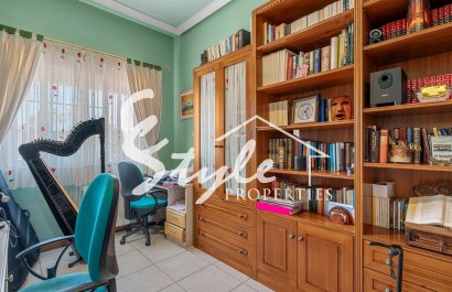 Reventa - Villa - Torrevieja - La Mata