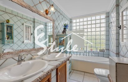 Reventa - Villa - Torrevieja - La Mata