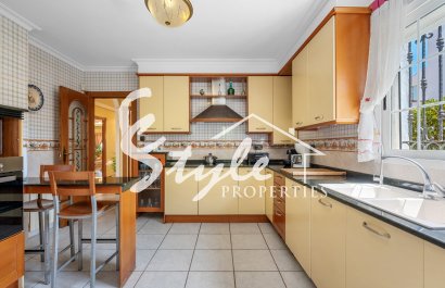 Reventa - Villa - Torrevieja - La Mata