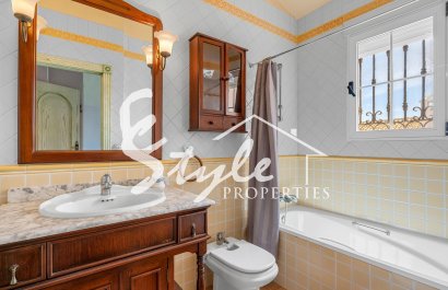 Reventa - Villa - Torrevieja - La Mata