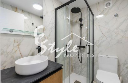 Resale - Apartamento - Torrevieja - Cabo Cervera