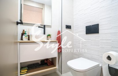 Resale - Apartamento - Torrevieja - Acequion