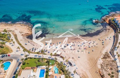 Resale - Villa - Playa Flamenca - Sportcentre