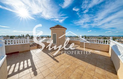 Resale - Semi-Detached Villa - Torrevieja - El Chaparral