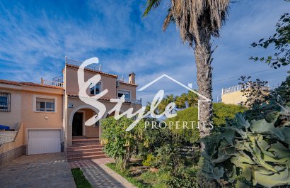 Resale - Semi-Detached Villa - Torrevieja - El Chaparral