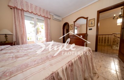 Resale - Semi-Detached Villa - Torrevieja - El Chaparral
