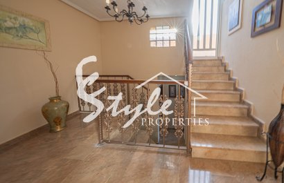 Resale - Semi-Detached Villa - Torrevieja - El Chaparral