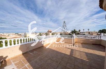 Resale - Semi-Detached Villa - Torrevieja - El Chaparral