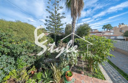 Resale - Semi-Detached Villa - Torrevieja - El Chaparral