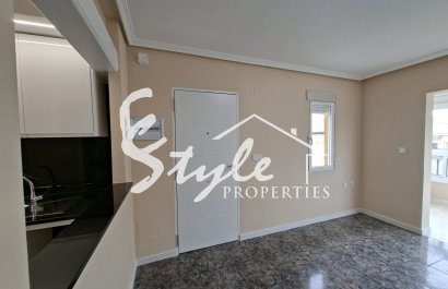 Resale - Apartamento - Playa Flamenca - Res. San Antonio
