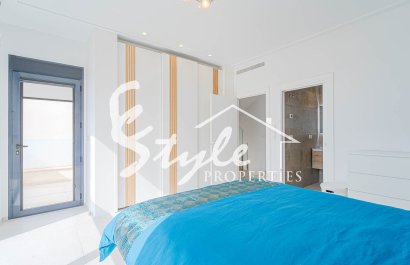 Resale - Villa - Punta Prima