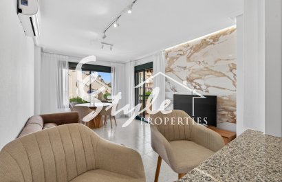 Resale - Apartamento - Orihuela-Costa - Campoamor