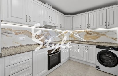Resale - Apartamento - Orihuela-Costa - Campoamor