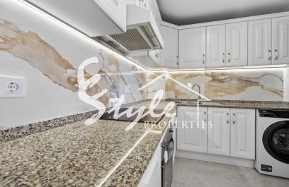 Resale - Apartamento - Orihuela-Costa - Campoamor