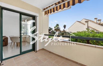 Resale - Apartamento - Orihuela-Costa - Campoamor