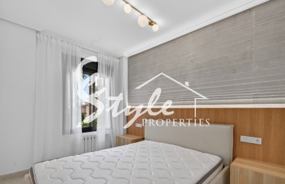 Resale - Apartamento - Orihuela-Costa - Campoamor