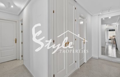 Resale - Apartamento - Orihuela-Costa - Campoamor