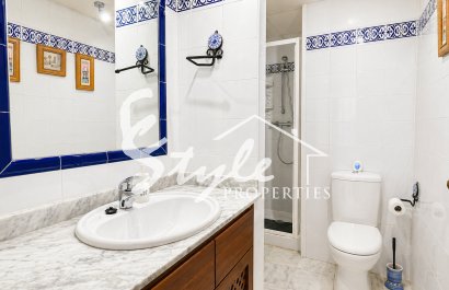 Resale - Apartamento - Torrevieja - Playa de los locos