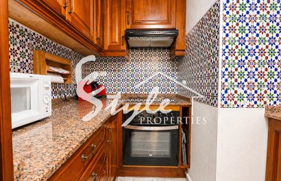Resale - Apartamento - Torrevieja - Playa de los locos