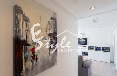 Resale - Apartamento - Orihuela-Costa - Villamartin