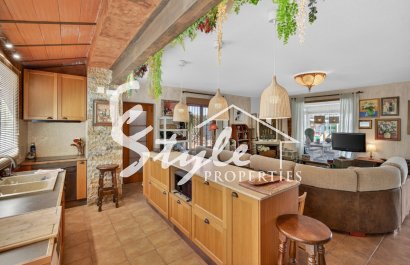 Reventa - Villa - Orihuela-Costa - Orihuela Center