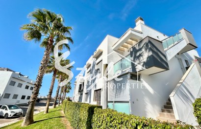 Resale - Apartamento - Punta Prima