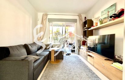 Resale - Apartamento - Punta Prima