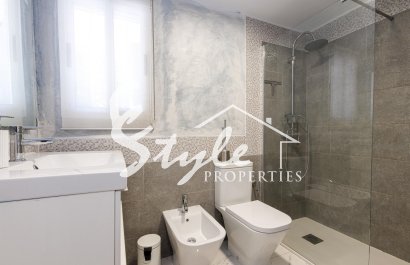 Resale - Apartamento - Torrevieja