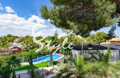 Resale - Villa - Los Balcones
