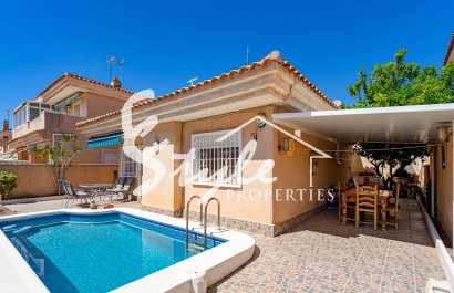 Resale - Villa - Punta Prima