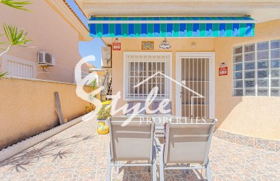 Resale - Villa - Punta Prima