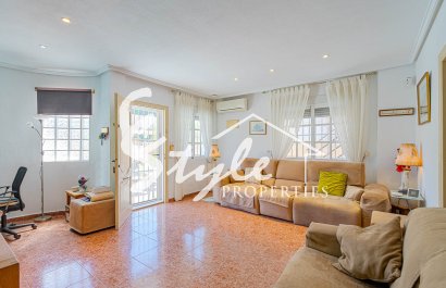 For Sale One-Level Detached Villa with Private Pool in Punta Prima, Costa Blanca, Spain. ID2435