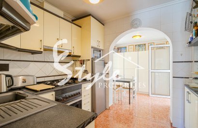 Resale - Villa - Punta Prima