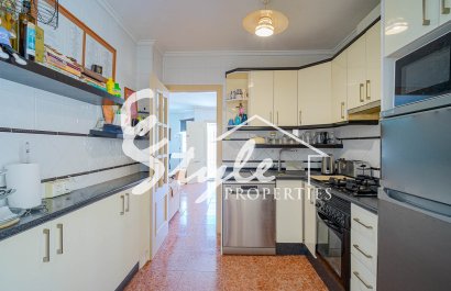 Resale - Villa - Punta Prima