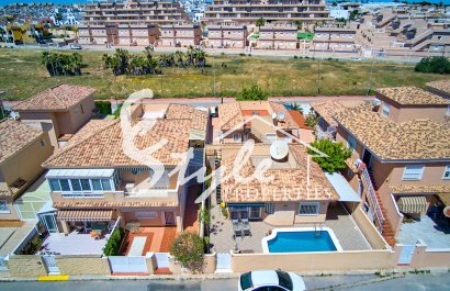 Resale - Villa - Punta Prima