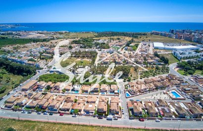 Resale - Villa - Punta Prima