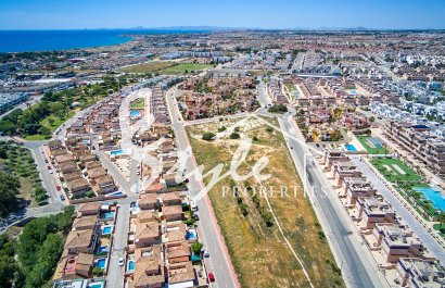Resale - Villa - Punta Prima