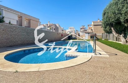 Resale - Adosado - Torrevieja - Nueva Torrevieja - Aguas Nuevas