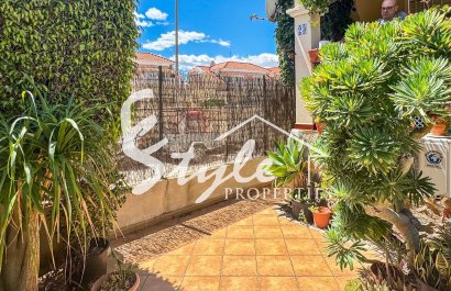 Resale - Adosado - Orihuela-Costa - Los Almendros-La Florida